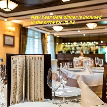 埃维莉娜宫殿酒店 4*