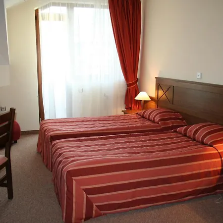 埃维莉娜宫殿酒店