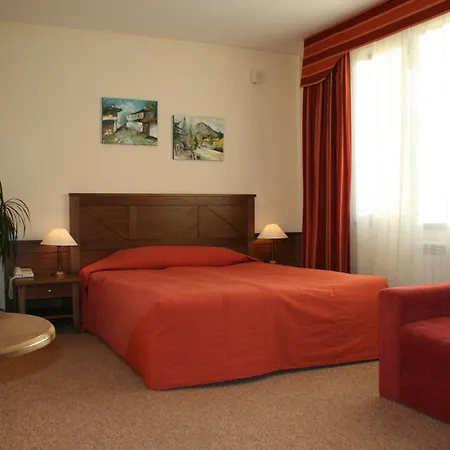 Evelina Palace Отель 4*