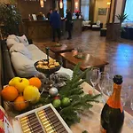 Evelina Palace Hotell 4*