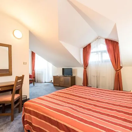 Evelina Palace Hotell